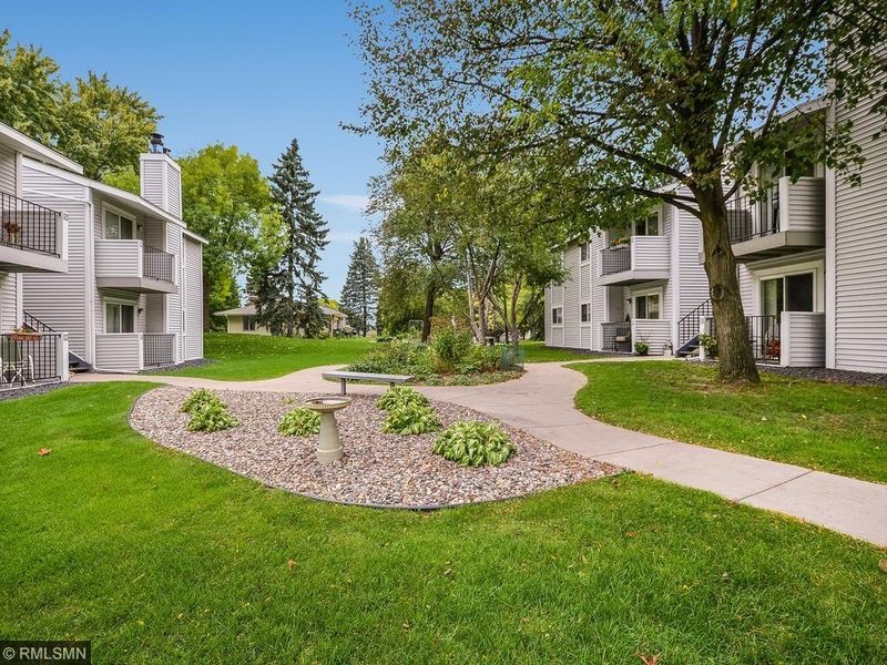 1736 Pleasant St #B, Lauderdale, MN 55113