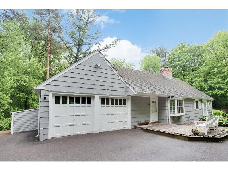 18795 Minnetonka Blvd, Wayzata, MN 55391