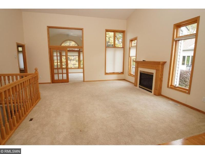 729 Crescent Curve, White Bear Twp, MN 55127