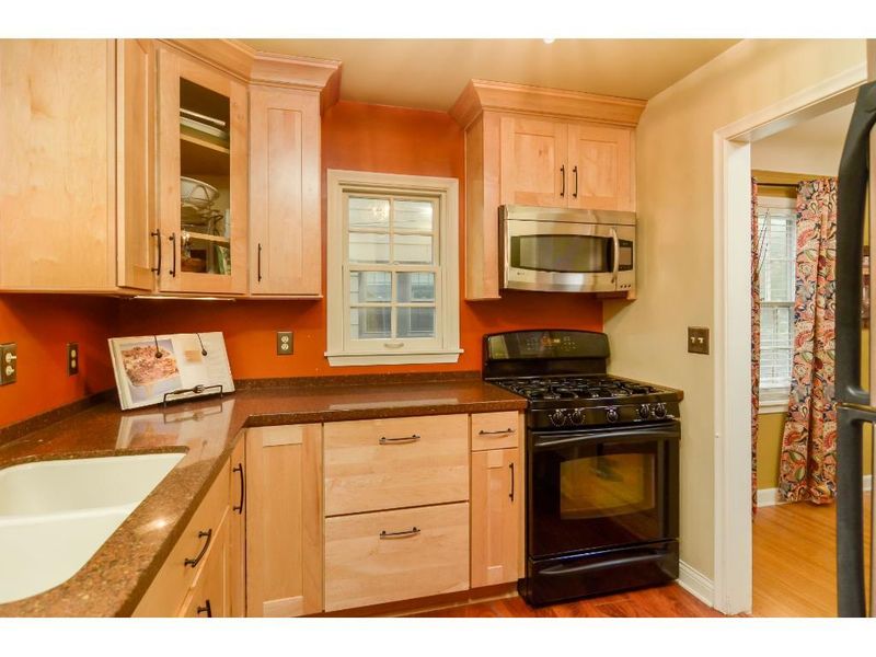 1389 Bayard Ave, Saint Paul, MN 55116