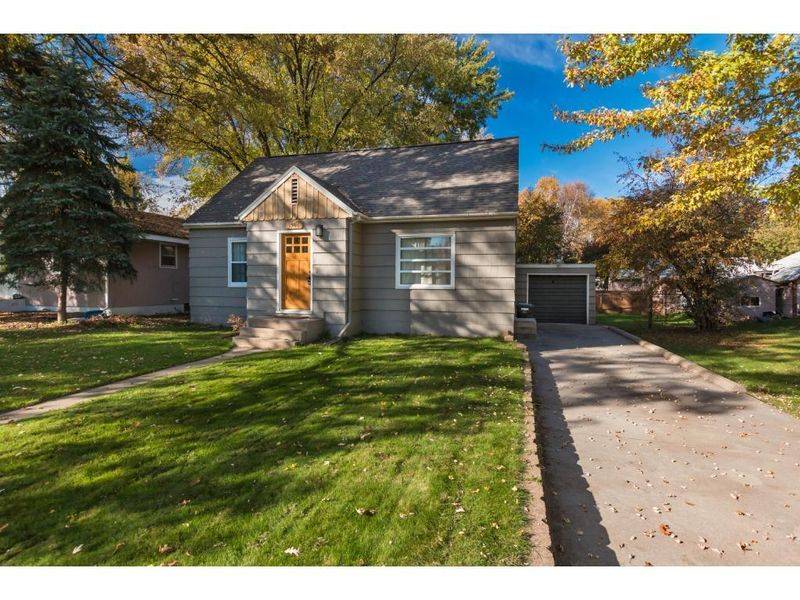 1506 S 8th St, Brainerd, MN 56401