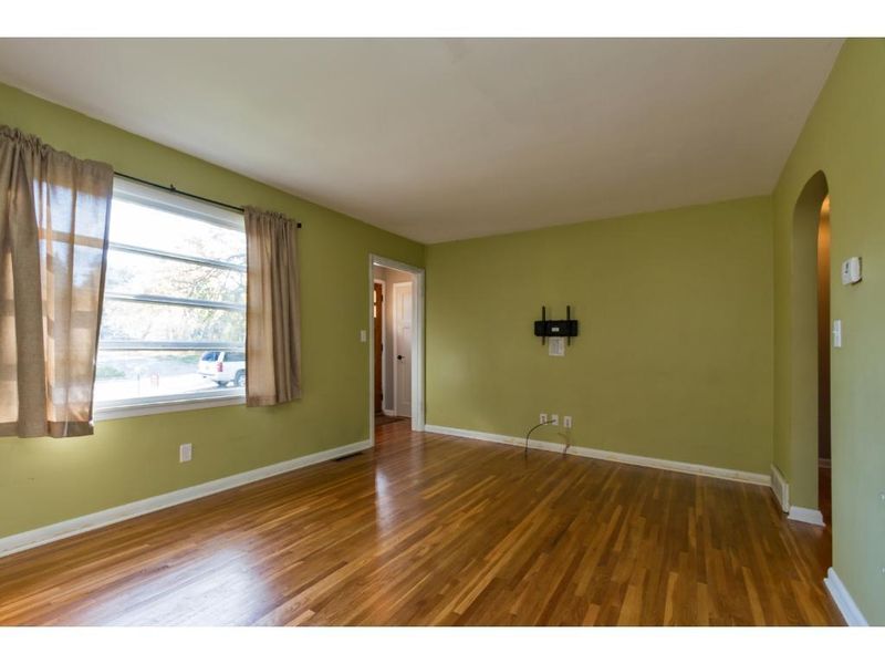 1506 S 8th St, Brainerd, MN 56401