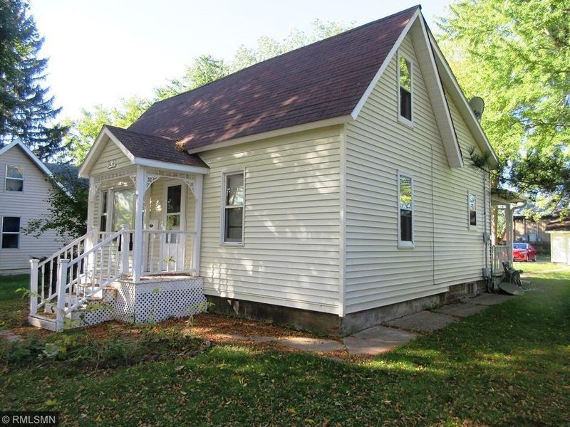 1419 Stout St, Menomonie, WI 54751