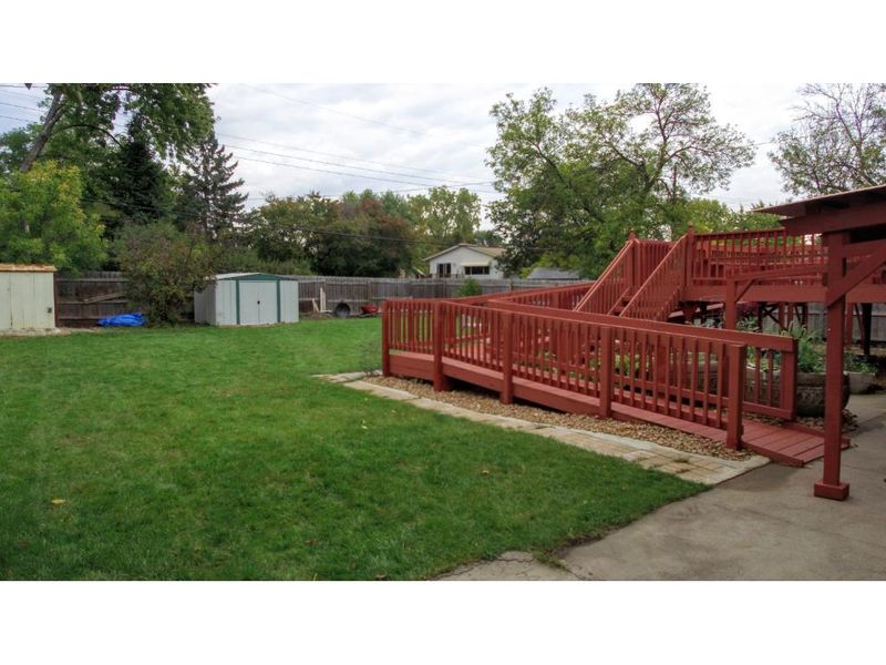 5408 77th Ave N, Brooklyn Park, MN 55443