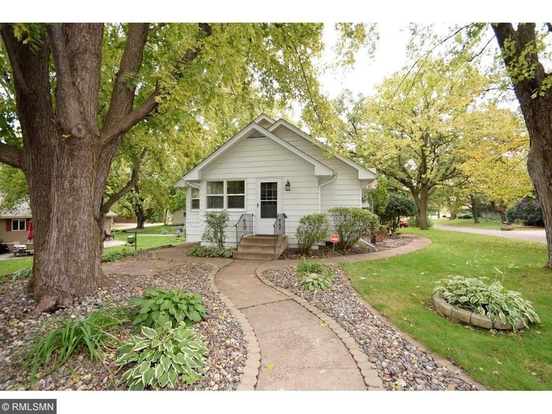 525 Douglas St, Anoka, MN 55303