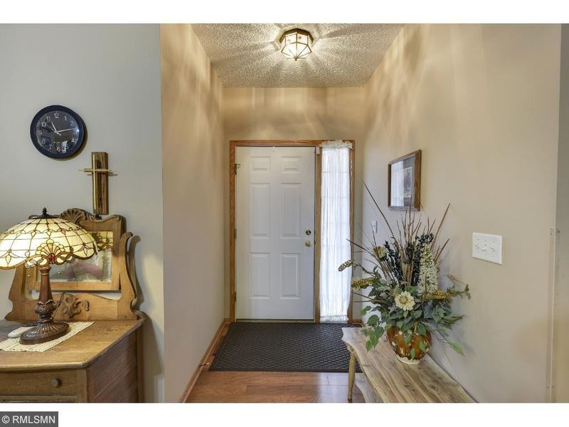 265 Jaspers Cir S, Chaska, MN 55318