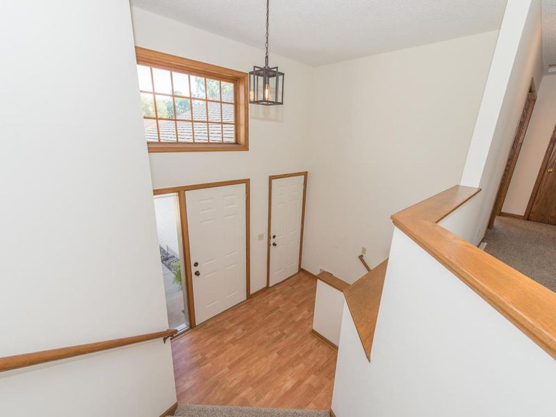15010 Oakcrest Ct, Savage, MN 55378