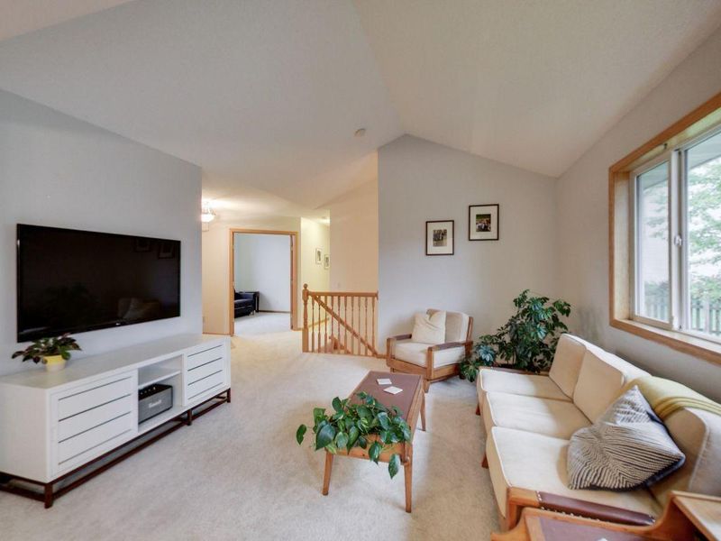 21411 Foxtail Ln, Rogers, MN 55374