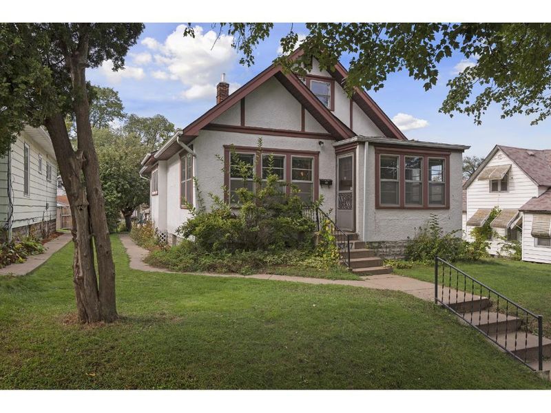 3747 Aldrich Ave N, Minneapolis, MN 55412