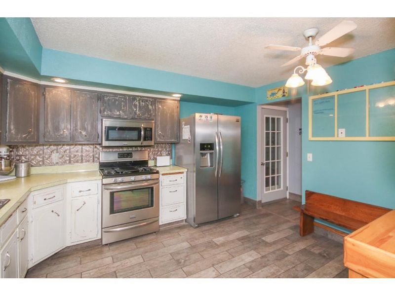 2610 Laurel St S, Cambridge, MN 55008