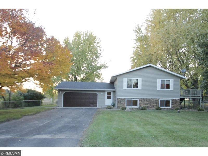 1219 Wildwood Rd, Saint Cloud, MN 56303