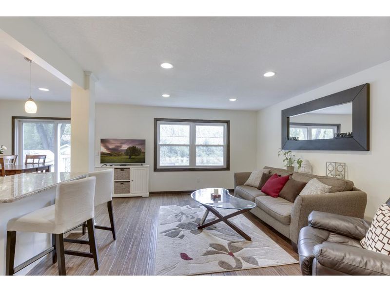 17784 Lorence Way, Eden Prairie, MN 55346
