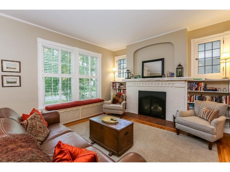 644 Goodrich Ave, Saint Paul, MN 55105