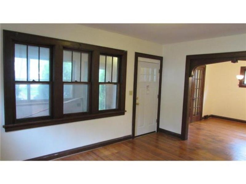 733 Orange Ave E, Saint Paul, MN 55106