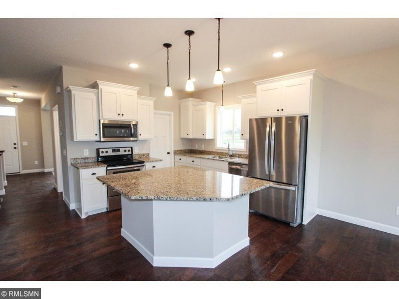 15931 Fair Meadows Ln, Maple Grove, MN 55369