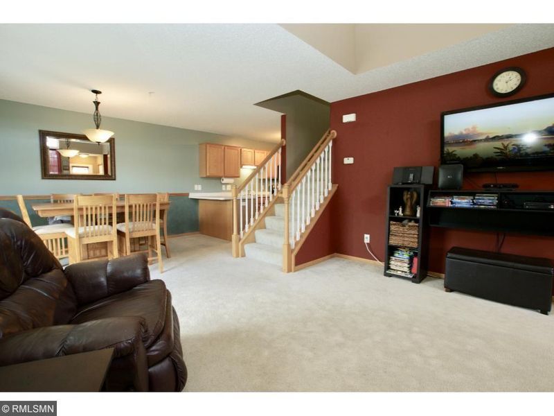 3260 136th St W #21, Rosemount, MN 55068