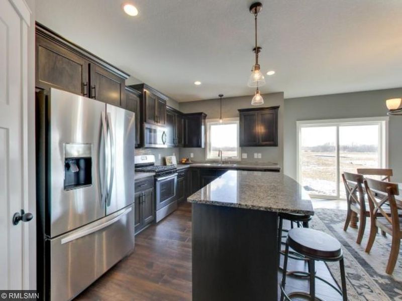 2094 Cypress St, Lino Lakes, MN 55038