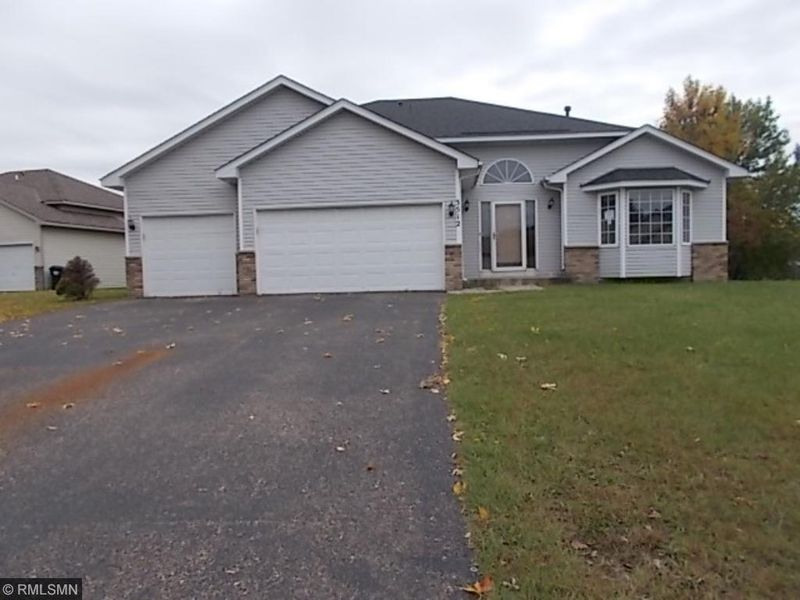 3512 121st Ln NW, Coon Rapids, MN 55433