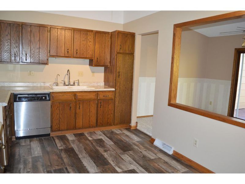 12065 Nevada Ct, Champlin, MN 55316