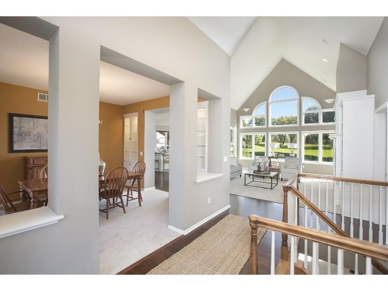 7123 Howard Ln, Eden Prairie, MN 55346