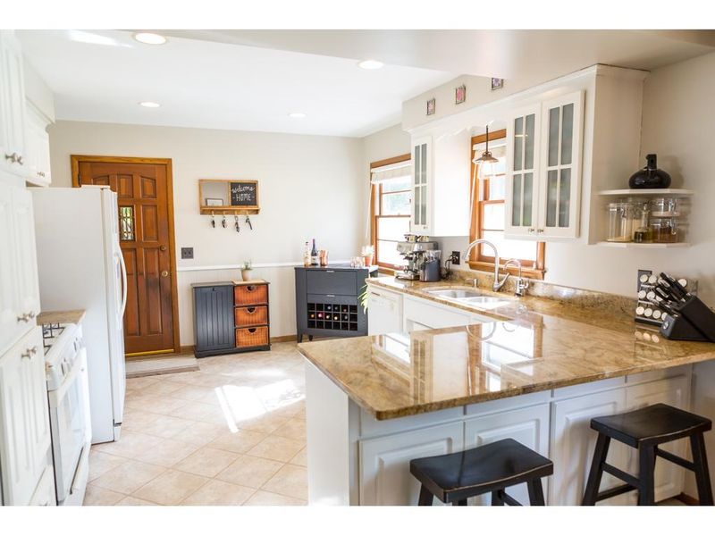490 Ely St NE, Fridley, MN 55432
