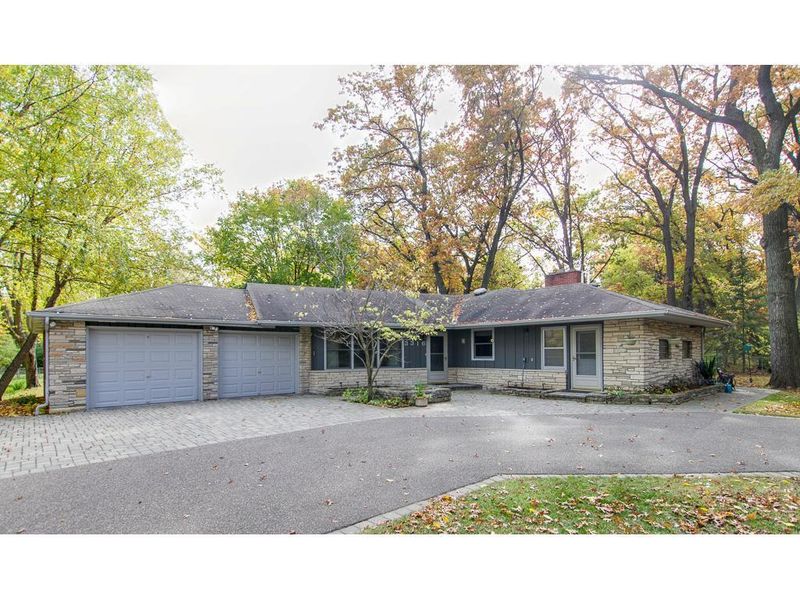 3316 Victoria St N, Shoreview, MN 55126