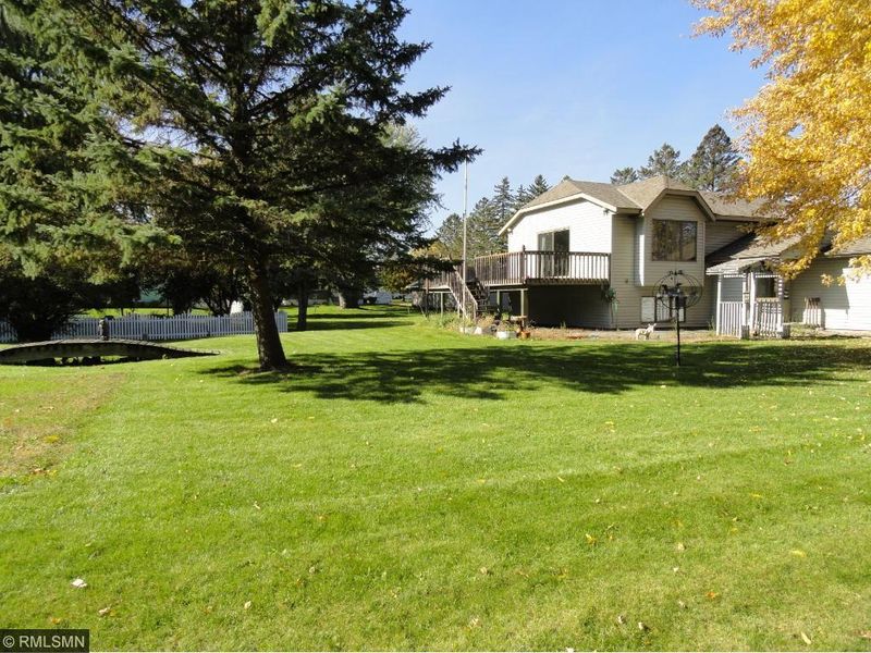 330 Lincoln Ave N, New Germany, MN 55367