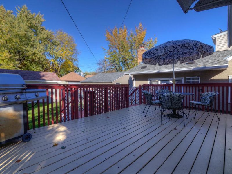 1241 5th St E, Saint Paul, MN 55106