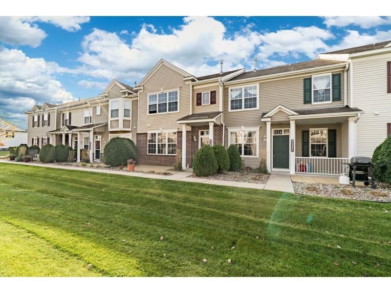 3490 Cherry Ln #E, Woodbury, MN 55129