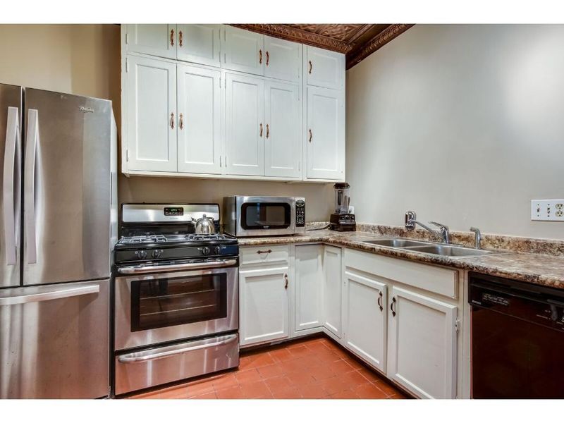 1150 Marshall Ave, Saint Paul, MN 55104