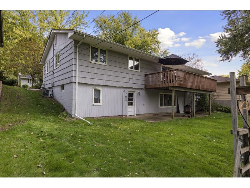 2430 Gettysburg Ave S, Saint Louis Park, MN 55426