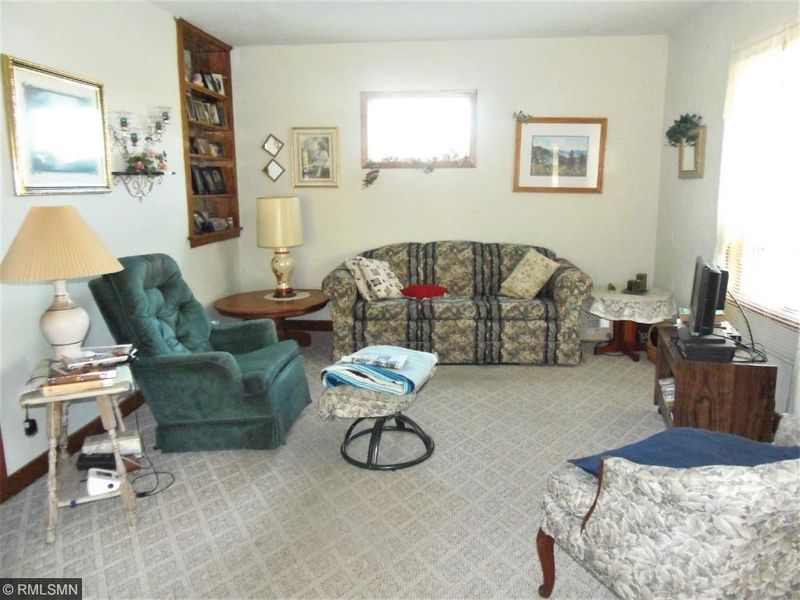 130 Park Ave NW, Eagle Bend, MN 56446