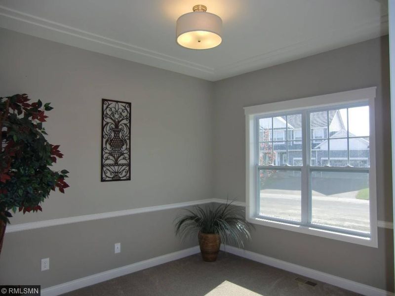 1617 Windy Ln, Waconia, MN 55387