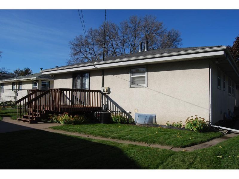 737 Adams St NE, Minneapolis, MN 55413