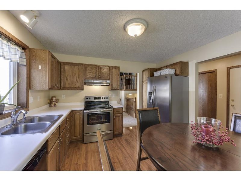 1503 Deerfield Rd, Waconia, MN 55387