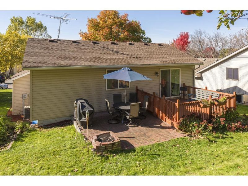 1503 Deerfield Rd, Waconia, MN 55387