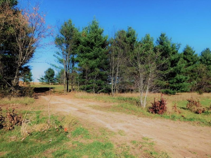 649 308th Ln NW, Cambridge, MN 55008