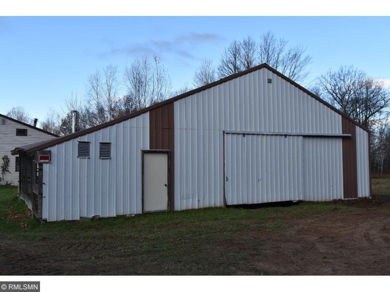 29520 Roberts Rd, Hinckley, MN 55037