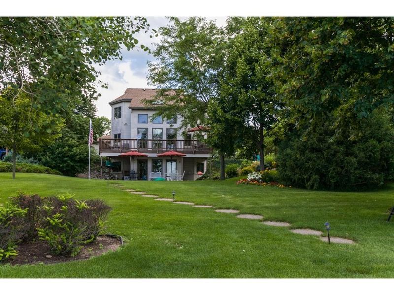 5570 Cannon Lake Ct, Faribault, MN 55021