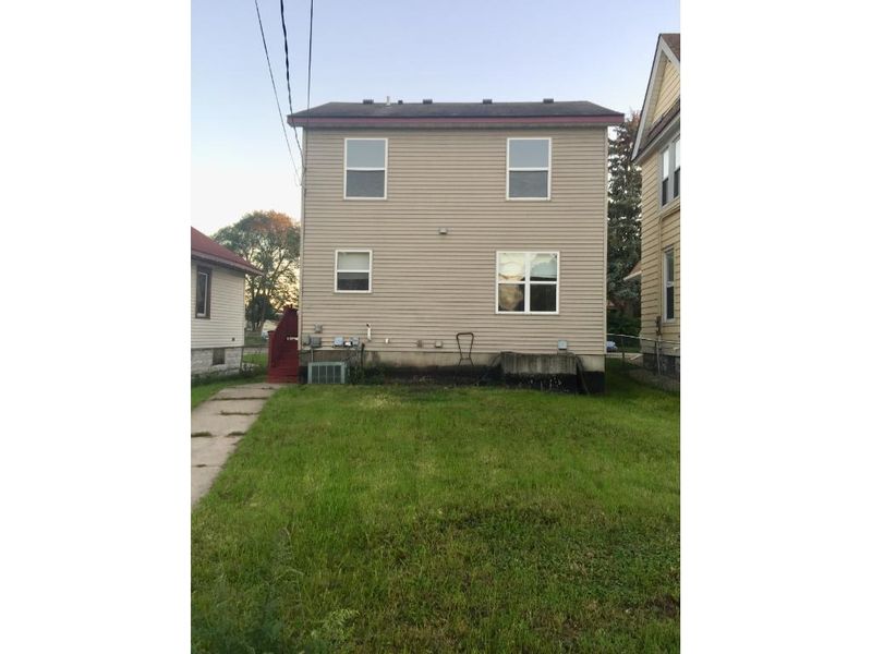 85 Atwater St, Saint Paul, MN 55117