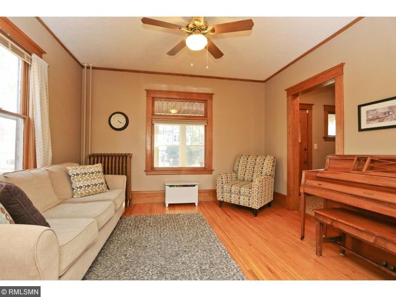 1423 Van Buren Ave, Saint Paul, MN 55104