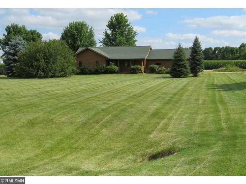 59223 N Victory Dr, Mankato, MN 56001