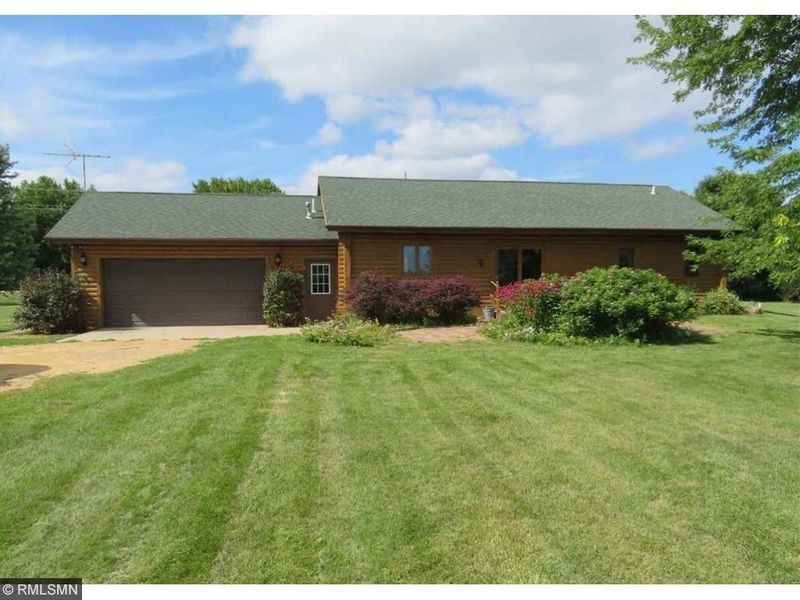 59223 N Victory Dr, Mankato, MN 56001