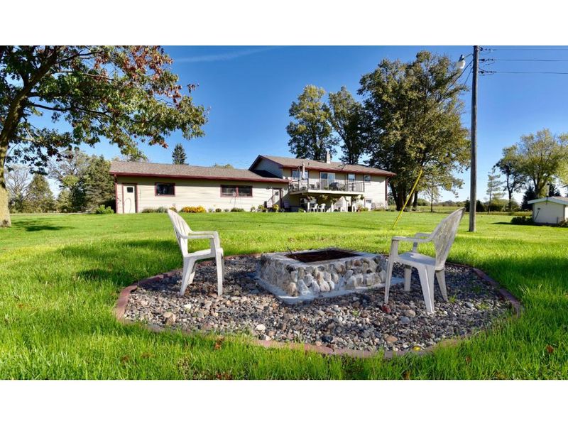10035 140th St, Milaca, MN 56353