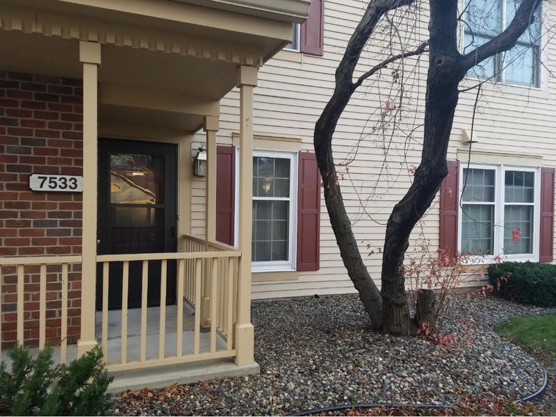 7533 W 110th St, Bloomington, MN 55438
