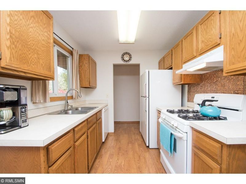 9193 78th St S, Cottage Grove, MN 55016