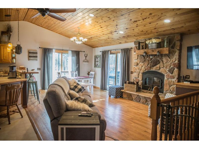 324 95th St, Clear Lake, WI 54005