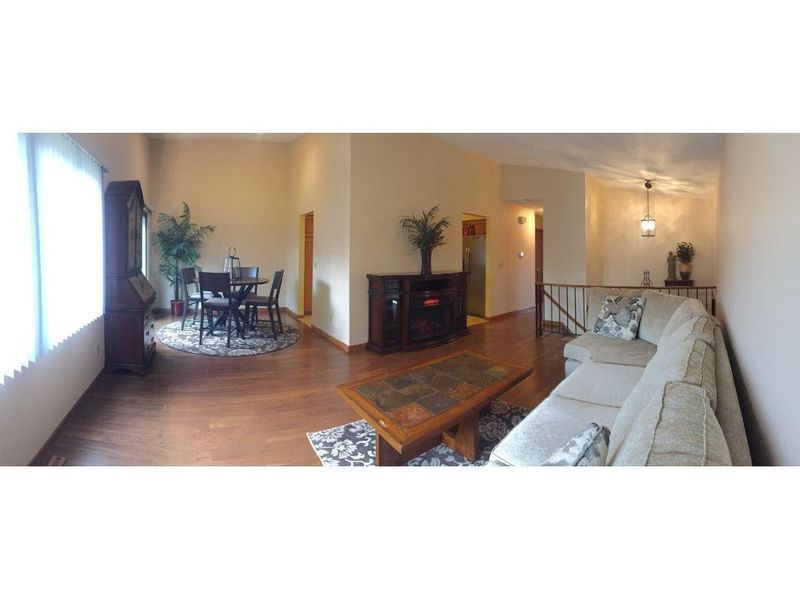 6111 Creek View Rg, Minnetonka, MN 55345
