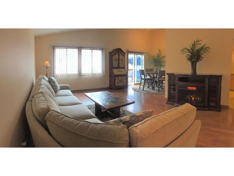 6111 Creek View Rg, Minnetonka, MN 55345