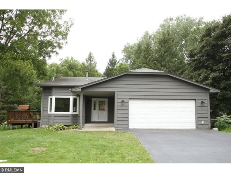 3095 Thunder Bay Rd, Little Canada, MN 55117